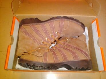 Gležnjače, 40 na lalafo.rs Gležnjače, 40