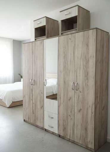 Garderober petokrilac i nocni stocici za spavacu sobu 200x200 Moguca na lalafo.rs Garderober petokrilac i nocni stocici za spavacu sobu 200x200 Moguca